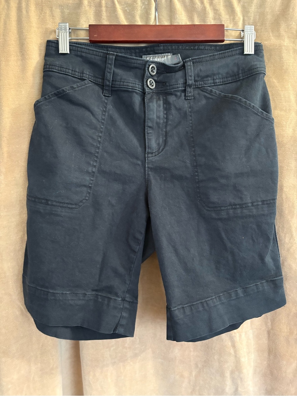 Torrid Women's Black Bermuda shorts